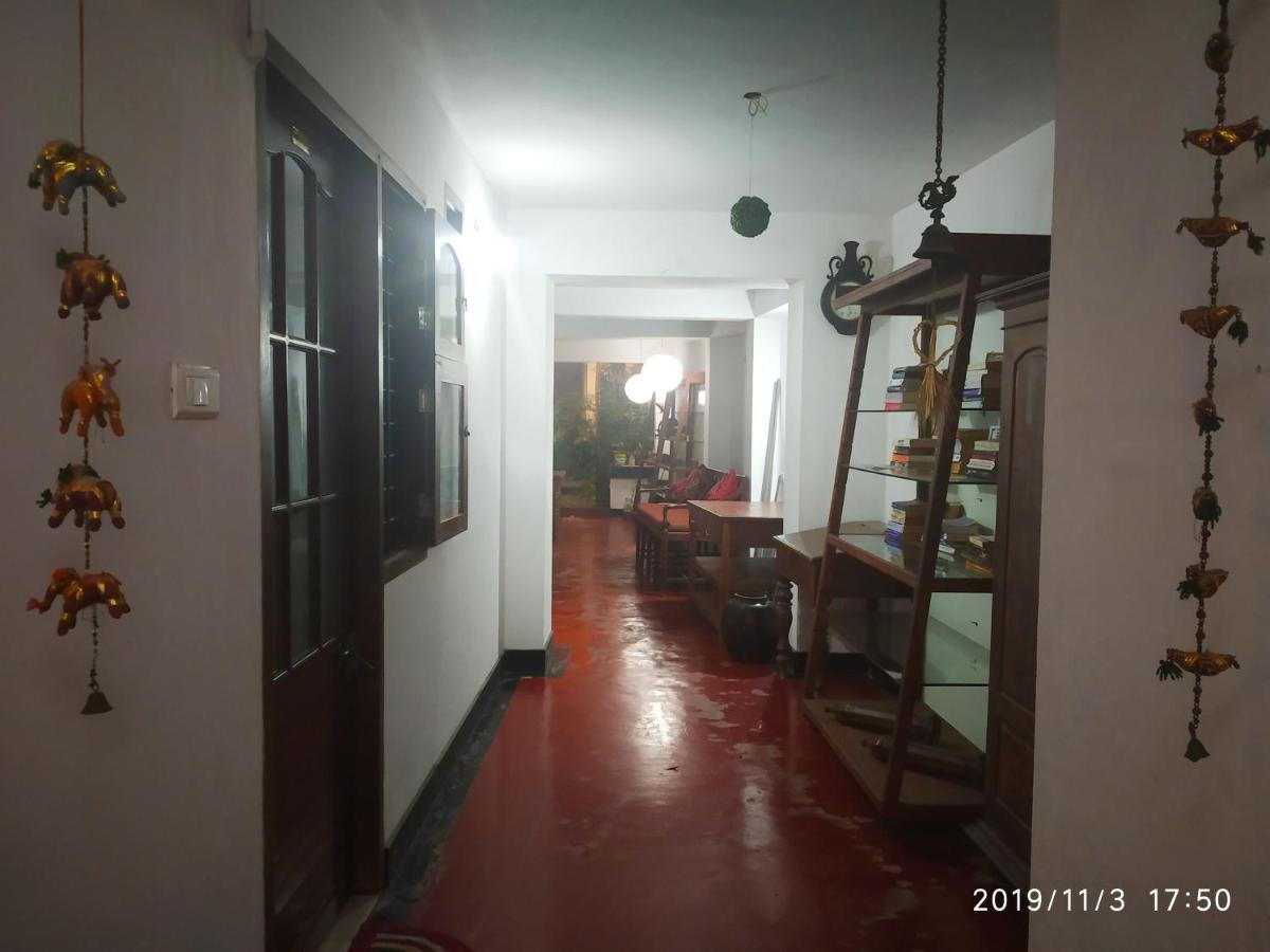 Spice Holidays Hotel Kochi Exterior foto